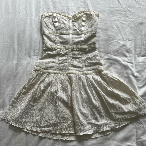 Vintage Betsey Johnson White Drop Waist Strapless Seersucker Dress 4 - Picture 1 of 3